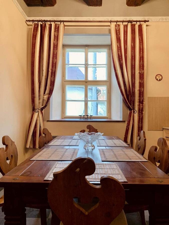 Zámek Mokrosuky Exterior foto